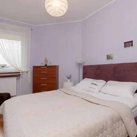 Cozy With Parking In Ursus By Renters Appartement Warschau