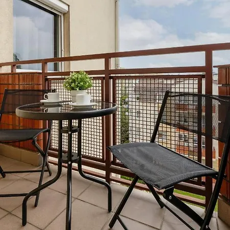 Apartment Cozy With Parking In Ursus By Renters