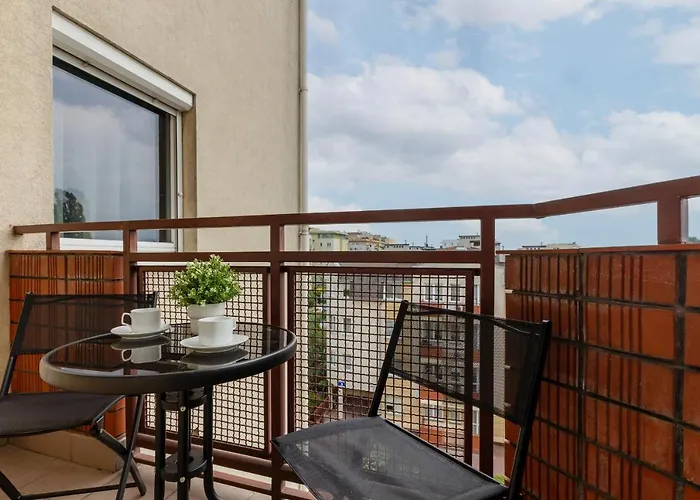 Apartman Cozy With Parking In Ursus By Renters Varsó