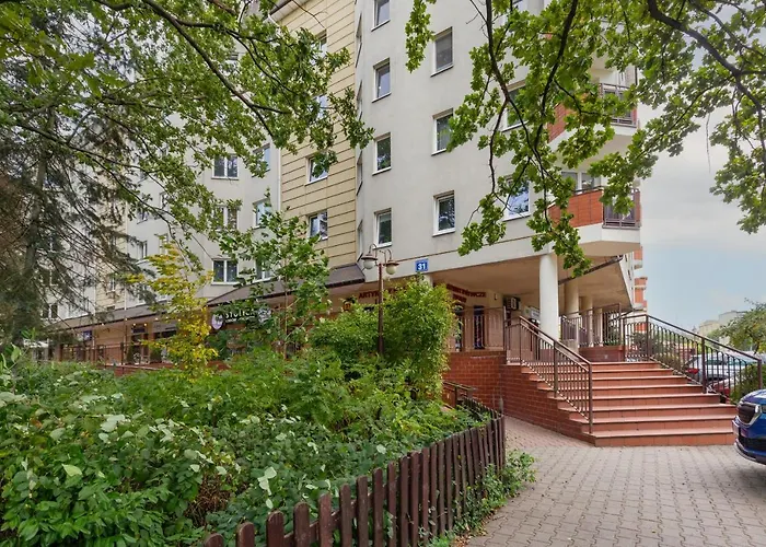 Apartman Cozy With Parking In Ursus By Renters